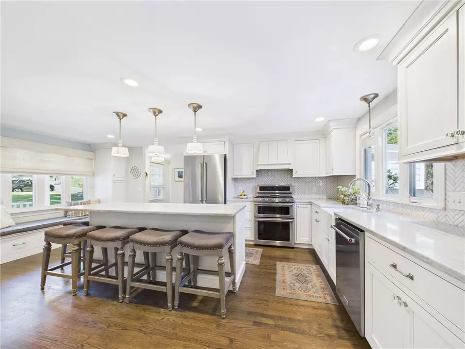 Kitchen - 75 Bow St, East Greenwich, RI 02818 photo 2 of 6