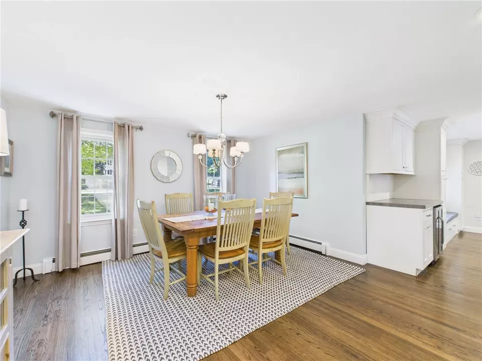 Dining - 75 Bow St, East Greenwich, RI 02818 photo 2 of 3