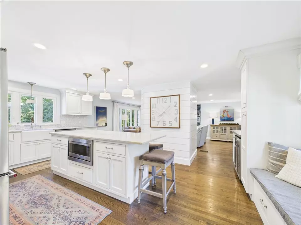 Kitchen - 75 Bow St, East Greenwich, RI 02818 photo 1 of 6