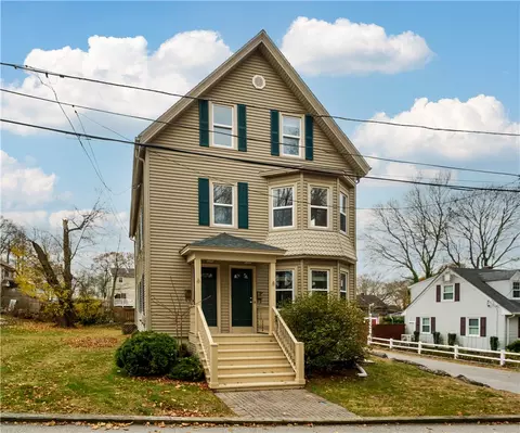 6 Fuller Ave, Riverside, RI 02915