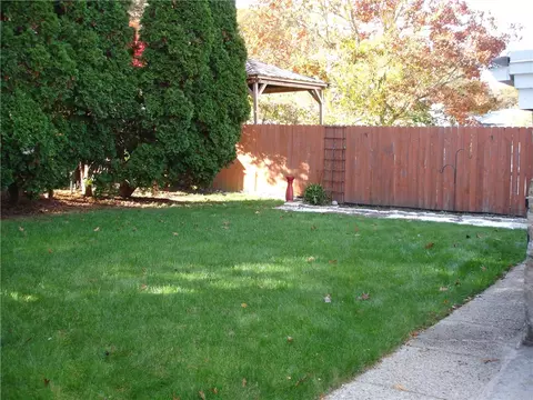 Exterior - 191 Fairfield Ave, Woonsocket, RI 02895 photo 5 of 6