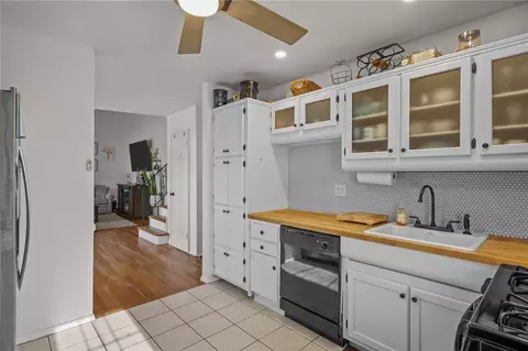 96 Glenbrook Rd, Warwick, RI 02889 photo 18