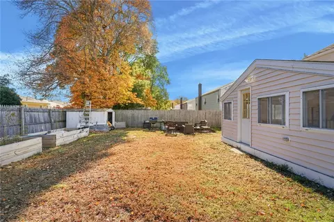 96 Glenbrook Rd, Warwick, RI 02889 photo 33