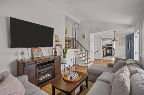 96 Glenbrook Rd, Warwick, RI 02889 photo 12