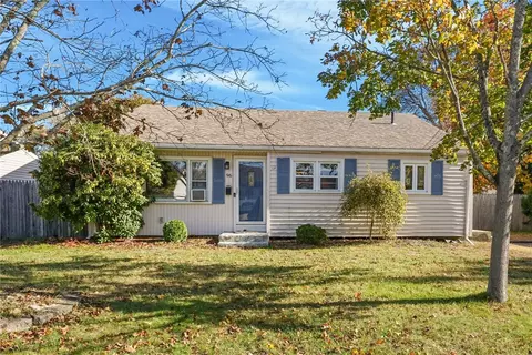96 Glenbrook Rd, Warwick, RI 02889