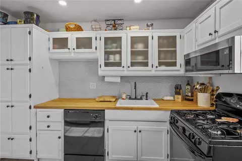 96 Glenbrook Rd, Warwick, RI 02889 photo 19