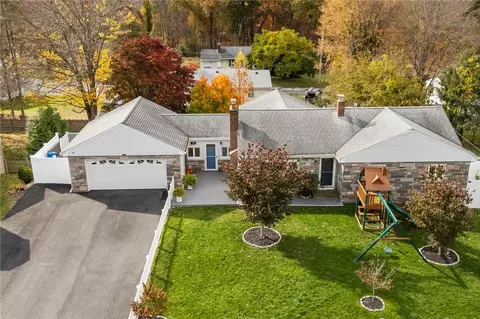 12 Dulles St, Cumberland, RI 02864