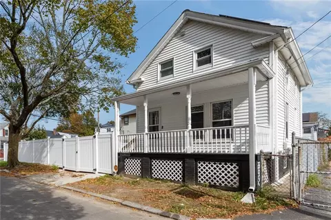 71 Rowan St, Providence, RI 02908