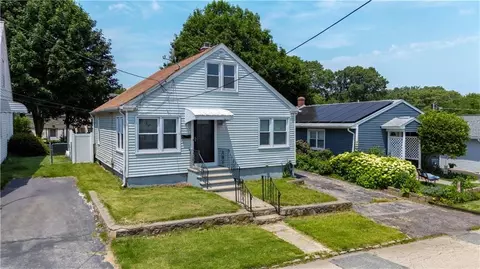 166 Midwood St, Cranston, RI 02910