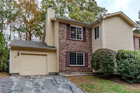55 Governors Hl #565, West Warwick, RI 02893