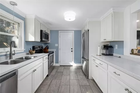 Other - 17 Larchmont Rd, Warwick, RI 02886 photo 6 of 8