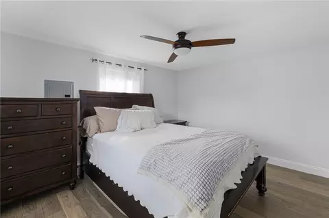 Bedroom - 17 Larchmont Rd, Warwick, RI 02886 photo 2 of 2