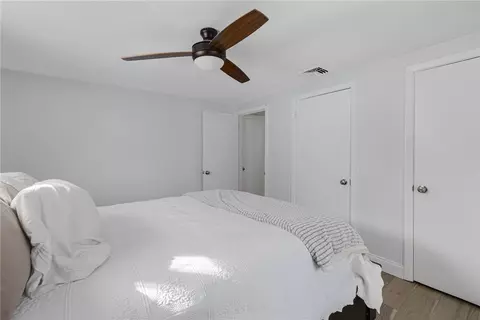 Bedroom - 17 Larchmont Rd, Warwick, RI 02886 photo 1 of 2