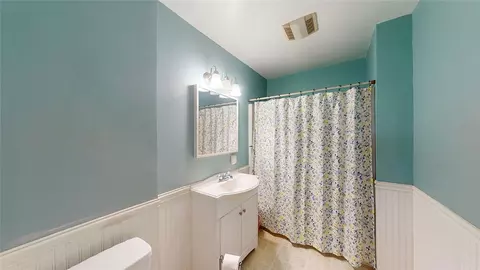 341 Blackstone St, Woonsocket, RI 02895 photo 35