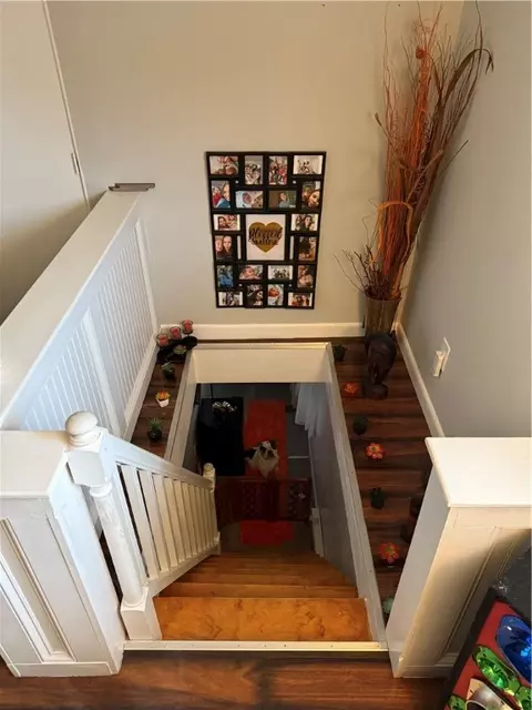 Entry Way - 595 Main St, Woonsocket, RI 02895 photo 4 of 5