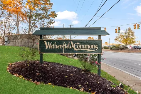 1002 Williamsburg Cir, Warwick, RI 02886 photo 50
