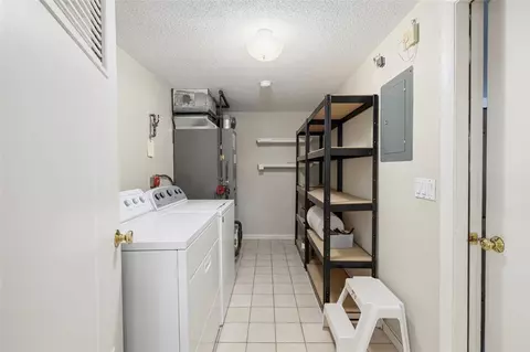 1002 Williamsburg Cir, Warwick, RI 02886 photo 29