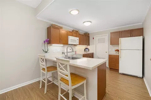 1002 Williamsburg Cir, Warwick, RI 02886 photo 11