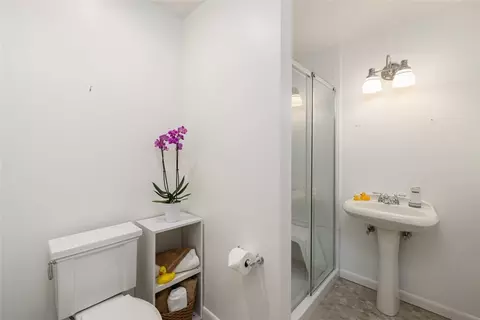 1002 Williamsburg Cir, Warwick, RI 02886 photo 23