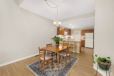 1002 Williamsburg Cir, Warwick, RI 02886 photo 5