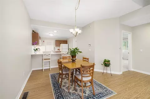 1002 Williamsburg Cir, Warwick, RI 02886 photo 8