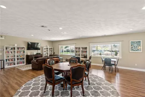 1002 Williamsburg Cir, Warwick, RI 02886 photo 40