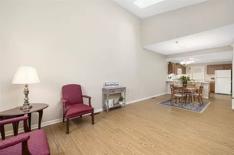 1002 Williamsburg Cir, Warwick, RI 02886 photo 4