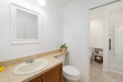 1002 Williamsburg Cir, Warwick, RI 02886 photo 26