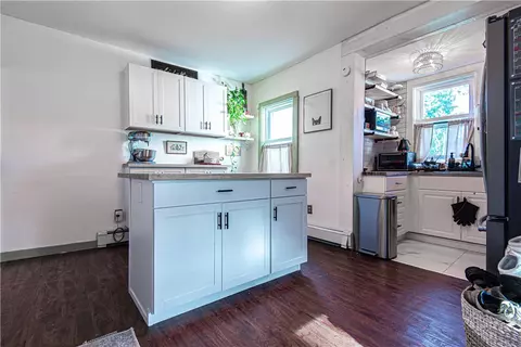 274 Admiral St, Providence, RI 02908