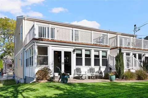 45 Hammond St #2, Newport, RI 02840