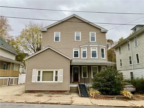 517 Fairmount St, Woonsocket, RI 02895