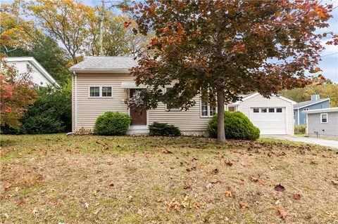 103 Cedar Island Rd, Narragansett, RI 02882