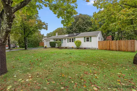 85 Sachem Rd, North Kingstown, RI 02852