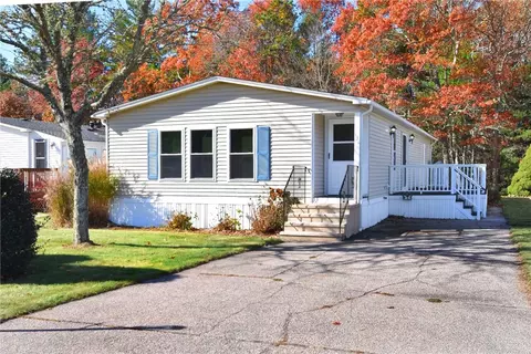 131 Little Pond Rd, South Kingstown, RI 02879