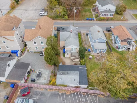 115 Market St, Warren, RI 02885