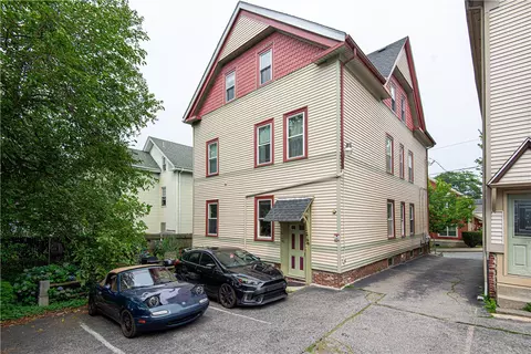 125 Pleasant St, Providence, RI 02906