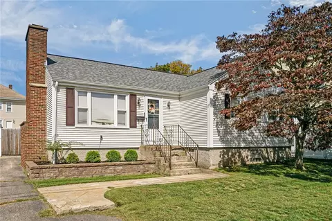 109 Arlington St, East Providence, RI 02914