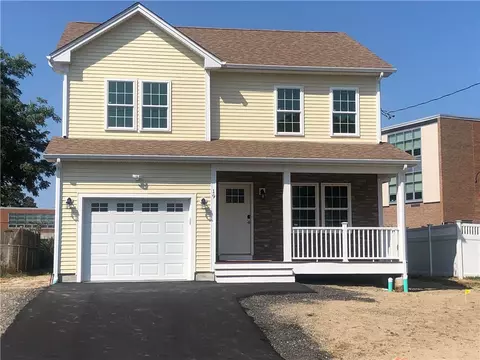 19 Piedmont Ave, Cranston, RI 02910