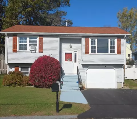 33 Valley St, Cumberland, RI 02864