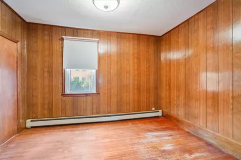 Bedroom - 39 Broad St, Warren, RI 02885 photo 1 of 13