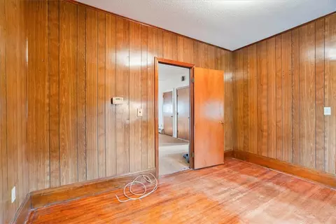 Bedroom - 39 Broad St, Warren, RI 02885 photo 2 of 13