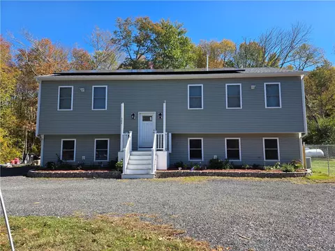 302 Chopmist Hill Rd, Glocester, RI 02814