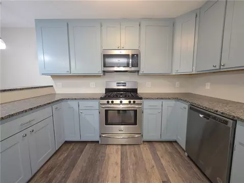 Kitchen - 302 Chopmist Hill Rd, Glocester, RI 02814 photo 3 of 7