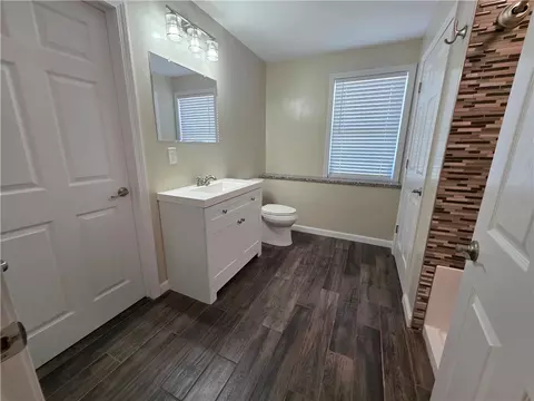 Bath - 302 Chopmist Hill Rd, Glocester, RI 02814 photo 6 of 9
