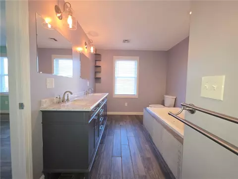 Bath - 302 Chopmist Hill Rd, Glocester, RI 02814 photo 3 of 9