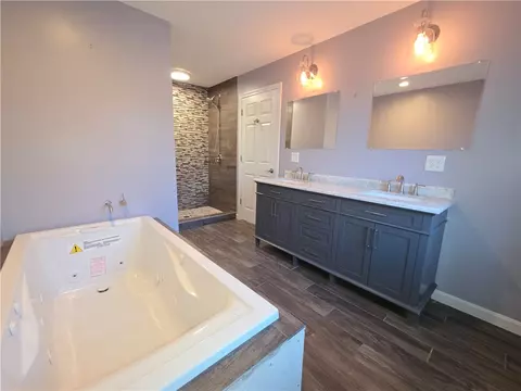 Bath - 302 Chopmist Hill Rd, Glocester, RI 02814 photo 4 of 9