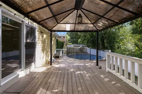 Exterior - 341 Sumner Ave, Warwick, RI 02888 photo 7 of 13