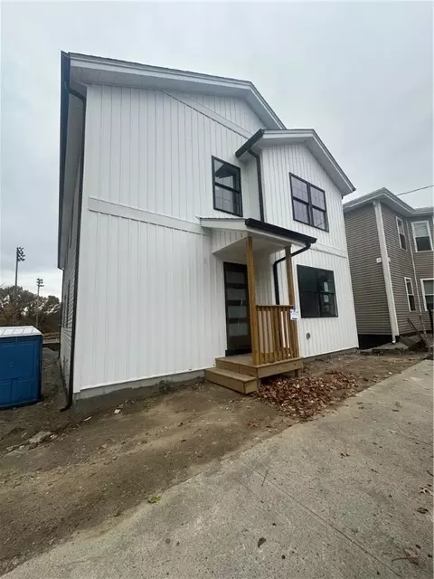 512 Charles St, Providence, RI 02904