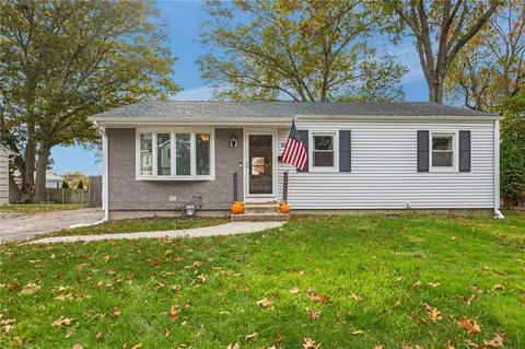 16 Flynn Ave, Cranston, RI 02920