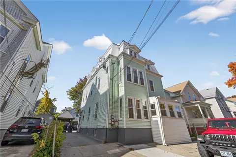 17 Plum St, Providence, RI 02905